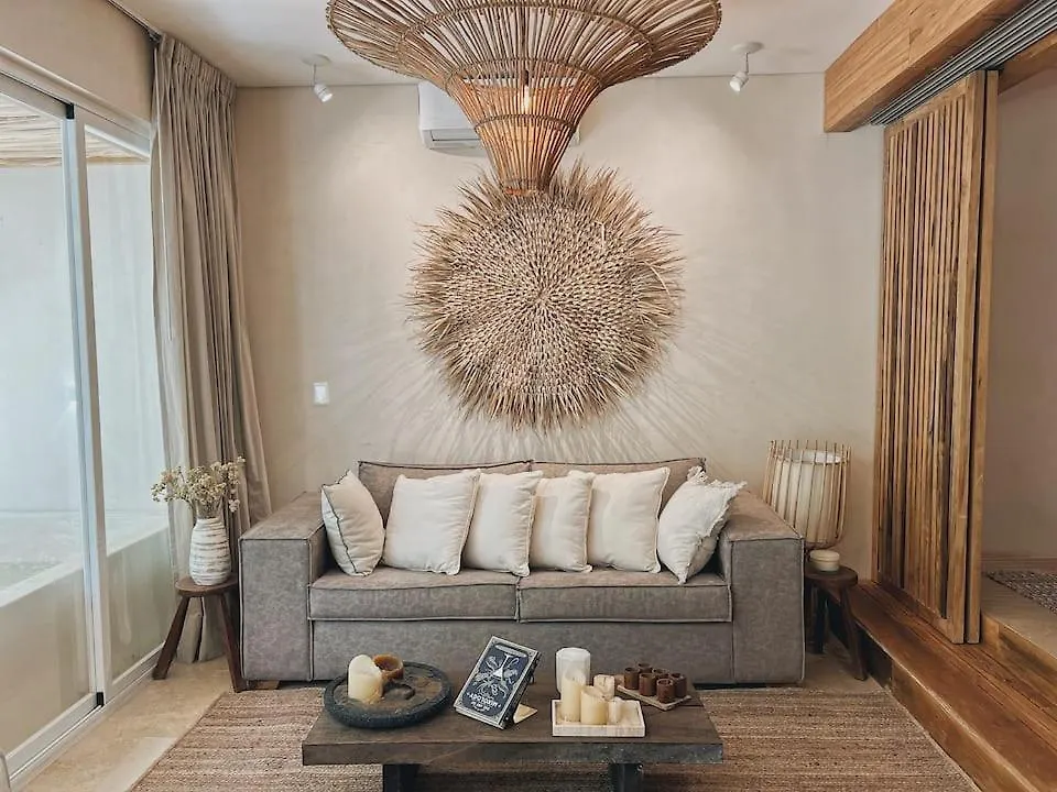 *****  Jungle Chic Hotel Tulum Pueblo Mexico